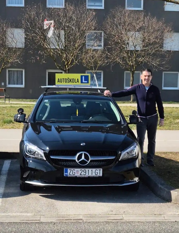 Stručni voditelj, predavač i instruktor Nenad Žarković
